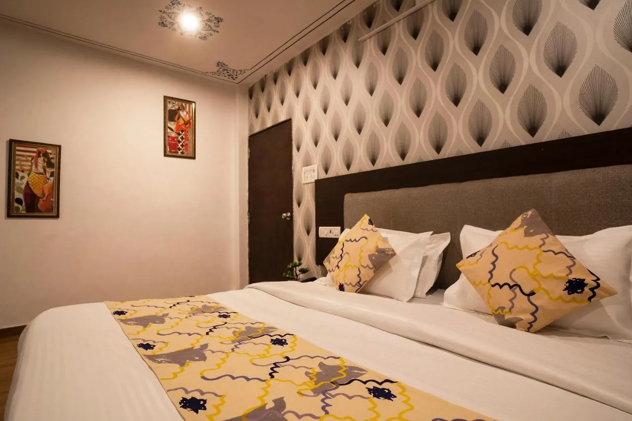 Tripli Hotels Arunoday Palace Udaipur 3*,  India
